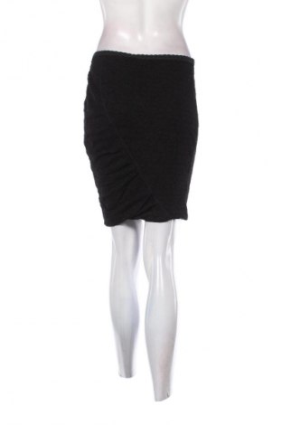 Пола Grazia, Размер M, Цвят Черен, Цена 10,00 €