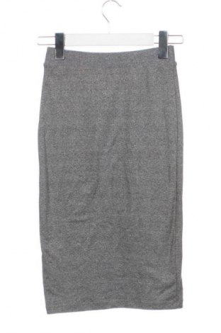 Пола H&M, Размер XS, Цвят Сив, Цена 9,78 €