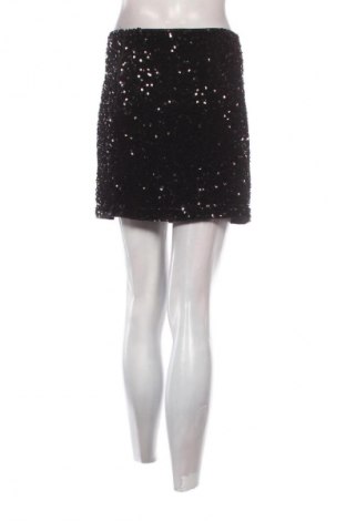 Пола H&M, Размер M, Цвят Черен, Цена 4,60 €