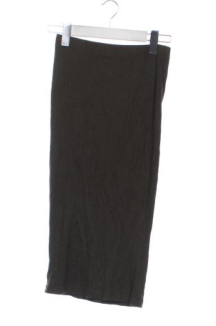 Пола H&M, Размер XXS, Цвят Зелен, Цена 8,69 €
