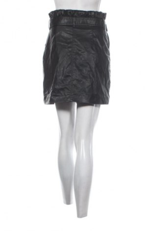 Пола H&M Divided, Размер S, Цвят Черен, Цена 4,09 €