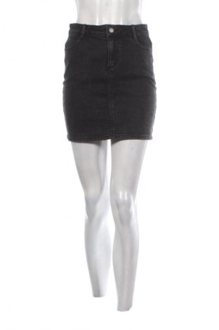 Пола Kiabi, Размер S, Цвят Черен, Цена 5,11 €