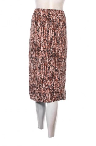 Пола LC Waikiki, Размер XL, Цвят Многоцветен, Цена 7,66 €