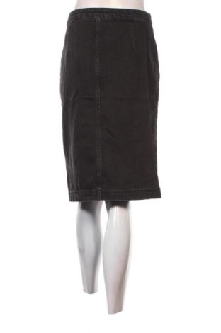 Spódnica LCW, Rozmiar M, Kolor Czarny, Cena 37,99 zł