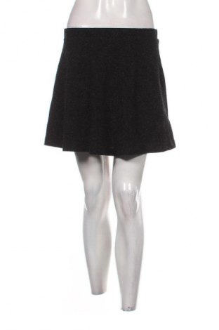 Spódnica Luc-Ce, Rozmiar M, Kolor Czarny, Cena 25,99 zł