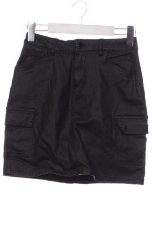 Пола Mohito, Размер XS, Цвят Черен, Цена 8,52 €