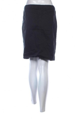 Пола Noa Noa, Размер M, Цвят Черен, Цена 28,00 €