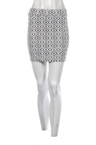 Пола ONLY, Размер S, Цвят Многоцветен, Цена 4,09 €