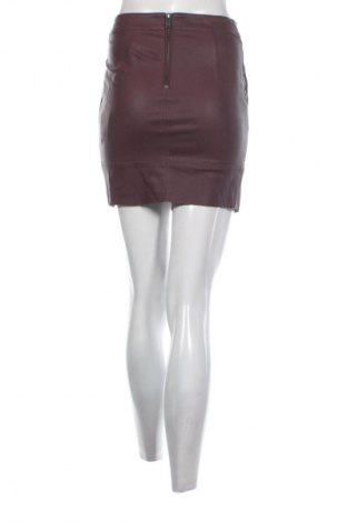 Spódnica ONLY, Rozmiar S, Kolor Czerwony, Cena 29,99 zł