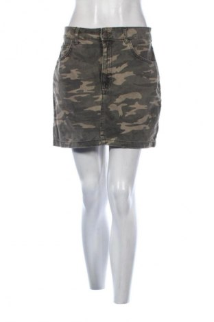 Пола Pull&Bear, Размер M, Цвят Многоцветен, Цена 10,22 €