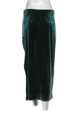 Пола Reserved, Размер M, Цвят Зелен, Цена 18,42 €