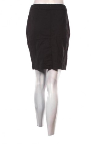 Пола Reserved, Размер S, Цвят Черен, Цена 5,62 €