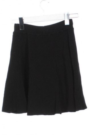 Пола Review, Размер XXS, Цвят Черен, Цена 5,62 €