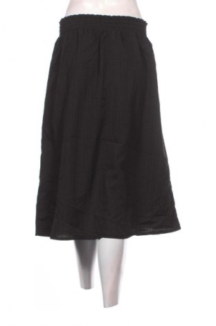 Пола SHEIN, Размер M, Цвят Черен, Цена 8,18 €