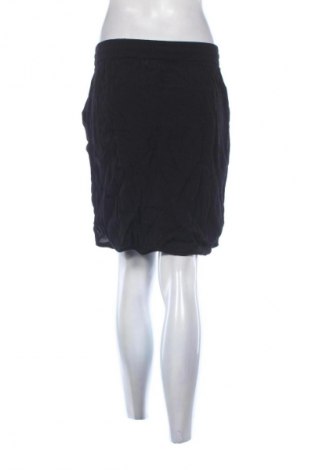 Spódnica Saint Tropez, Rozmiar M, Kolor Czarny, Cena 86,99 zł