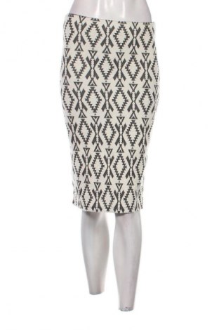 Пола Stradivarius, Размер M, Цвят Многоцветен, Цена 8,18 €