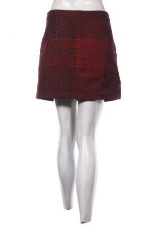 Пола Stradivarius, Размер M, Цвят Многоцветен, Цена 4,60 €