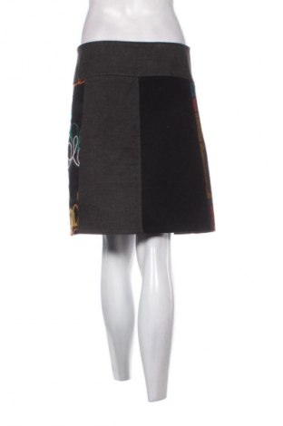 Пола Unbranded, Размер M, Цвят Многоцветен, Цена 10,00 €