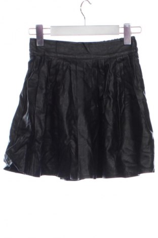 Пола Unbranded, Размер XS, Цвят Черен, Цена 4,60 €