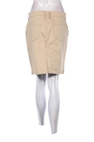 Пола Unbranded, Размер M, Цвят Бежов, Цена 23,60 €