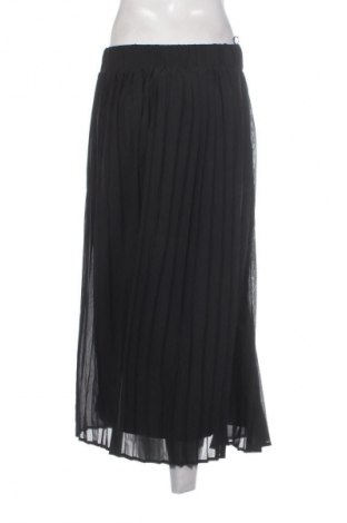 Пола VILA, Размер S, Цвят Черен, Цена 7,66 €