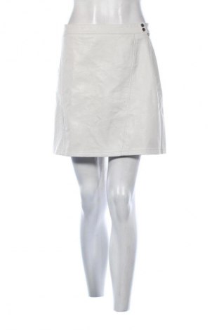 Пола Zara, Размер M, Цвят Бял, Цена 10,16 €