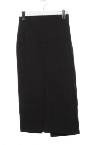 Пола Zara, Размер XS, Цвят Черен, Цена 14,00 €