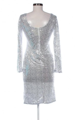 Sukienka Adrom, Rozmiar M, Kolor Srebrzysty, Cena 106,90 zł