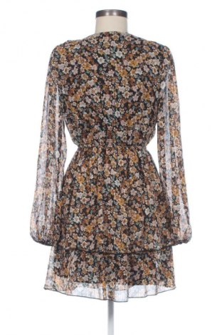 Рокля Amisu, Размер S, Цвят Многоцветен, Цена 20,00 €