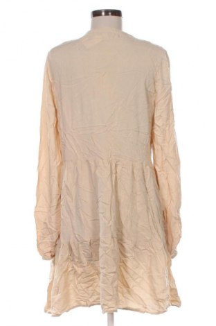 Рокля Amisu, Размер M, Цвят Екрю, Цена 6,13 €