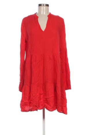 Рокля Amisu, Размер M, Цвят Червен, Цена 4,09 €