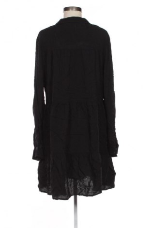 Рокля Amisu, Размер XL, Цвят Черен, Цена 9,71 €