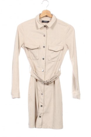 Рокля Bershka, Размер XS, Цвят Бежов, Цена 8,18 €
