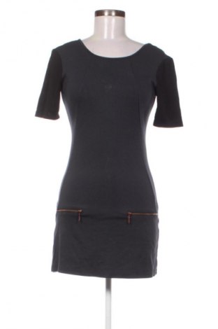 Sukienka Bershka, Rozmiar S, Kolor Kolorowy, Cena 107,17 zł