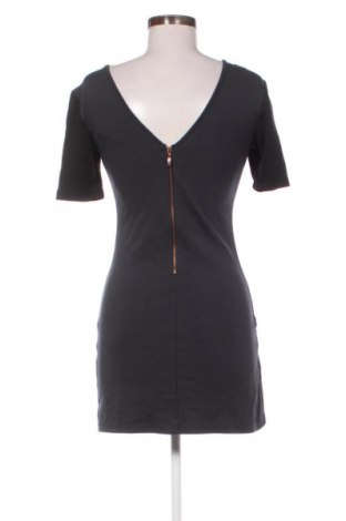 Sukienka Bershka, Rozmiar S, Kolor Kolorowy, Cena 107,17 zł