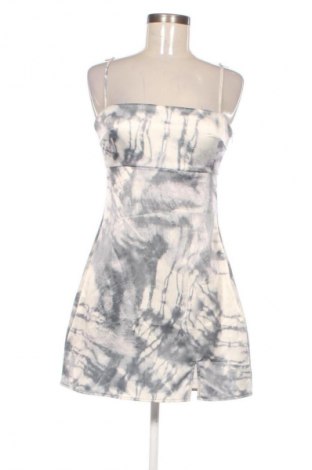 Рокля Bershka, Размер M, Цвят Многоцветен, Цена 32,21 €