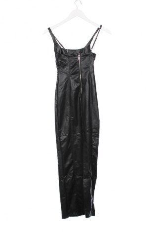 Рокля Bershka, Размер XS, Цвят Черен, Цена 32,21 €