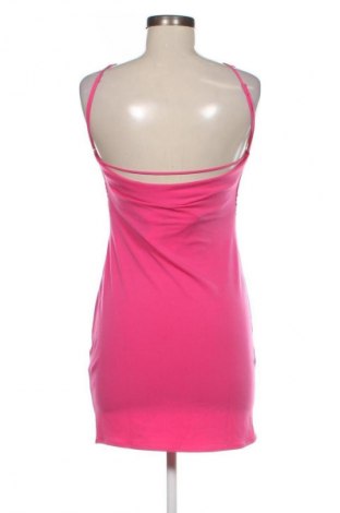 Рокля Bershka, Размер M, Цвят Розов, Цена 26,07 €