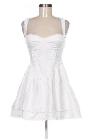 Рокля Bershka, Размер S, Цвят Бял, Цена 26,07 €