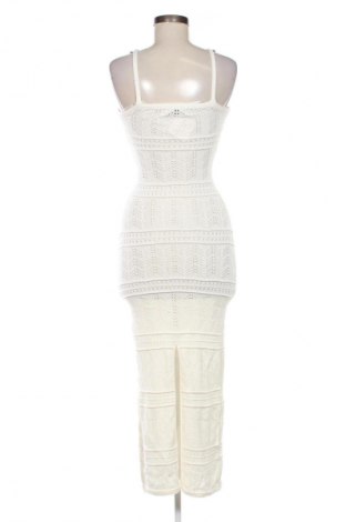 Kleid Bershka, Größe S, Farbe Weiß, Preis € 33,99