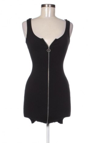 Рокля Bershka, Размер XS, Цвят Черен, Цена 17,38 €