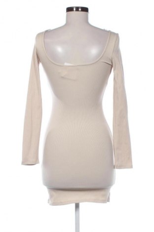 Sukienka Bershka, Rozmiar M, Kolor Beżowy, Cena 107,17 zł