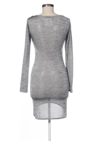 Рокля Boohoo, Размер S, Цвят Сив, Цена 19,94 €