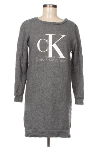 Рокля Calvin Klein Jeans, Размер S, Цвят Сив, Цена 25,05 €