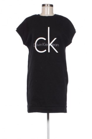 Рокля Calvin Klein Jeans, Размер M, Цвят Черен, Цена 34,77 €