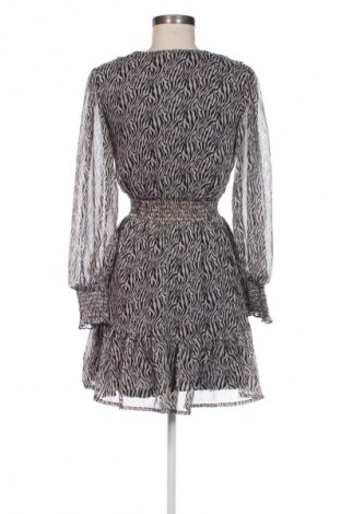 Рокля Cropp, Размер XS, Цвят Многоцветен, Цена 24,54 €