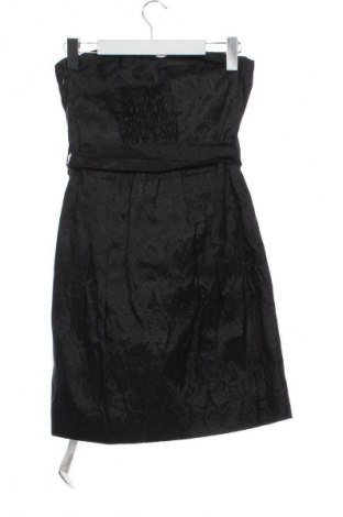 Ruha DF, Méret M, Szín Fekete, Ár 15 898 Ft