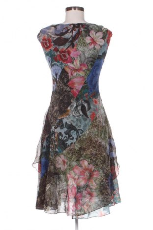 Рокля Desigual, Размер S, Цвят Многоцветен, Цена 99,33 €