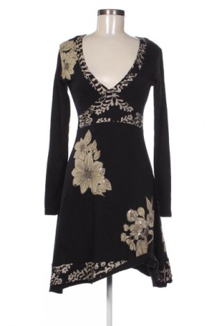 Šaty  Desigual, Velikost L, Barva Černá, Cena  1 190,00 Kč