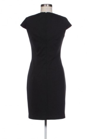 Ruha Dika, Méret M, Szín Fekete, Ár 11 570 Ft